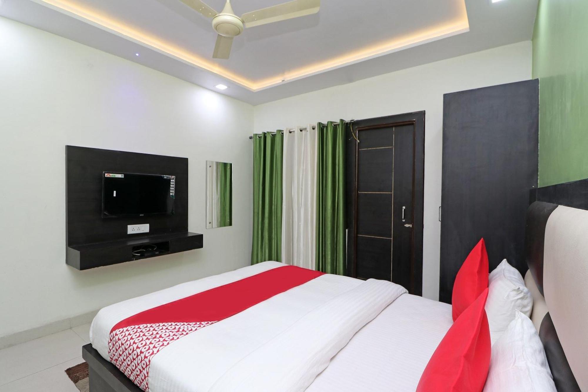 Oyo Hotel The Orient Tree Agra  Exterior foto