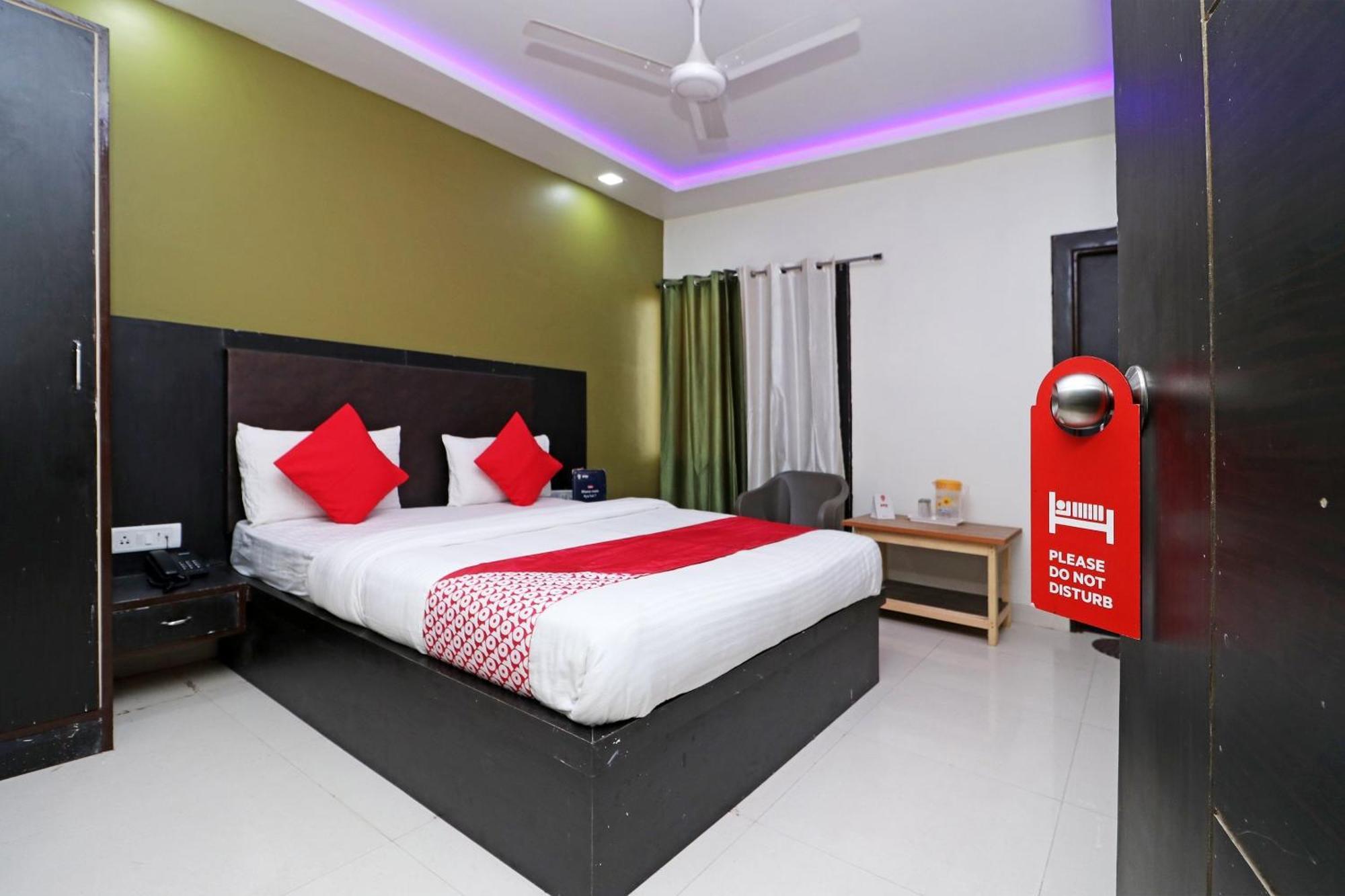 Oyo Hotel The Orient Tree Agra  Exterior foto
